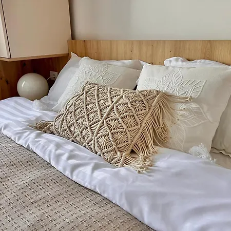 Sunrise Apartment *